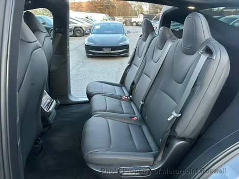 Used 2025 Tesla Model X AWD/4WD image 9