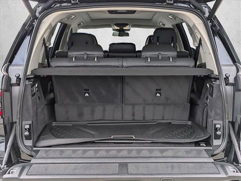 Certified 2025 BMW X7 xDrive40i w/ Climate Comfort Package AWD/4WD image 6