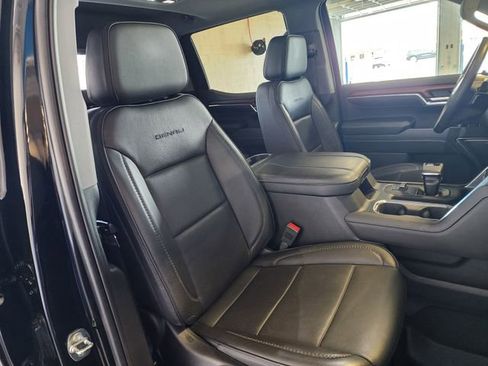 Used 2023 GMC Sierra 1500 Denali w/ Denali Reserve Package AWD/4WD image 17