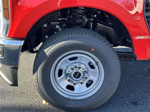 New 2026 Ford F350 XL w/ XL Chrome Package image 10