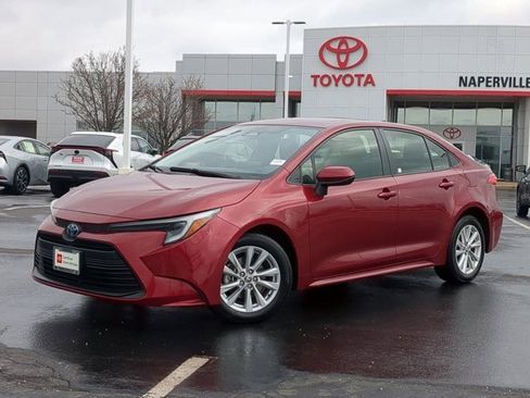 Certified 2023 Toyota Corolla LE image 2