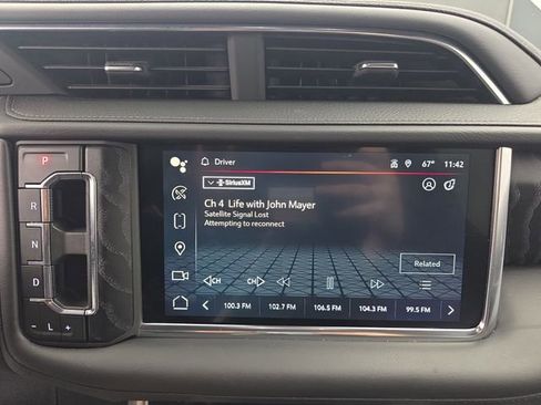 Used 2024 GMC Yukon Denali image 30