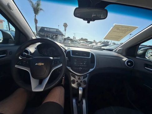 Used 2017 Chevrolet Sonic LT FWD image 6