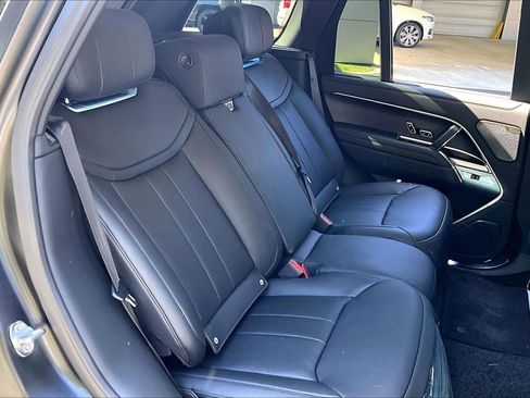 New 2026 Land Rover Range Rover Autobiography image 9