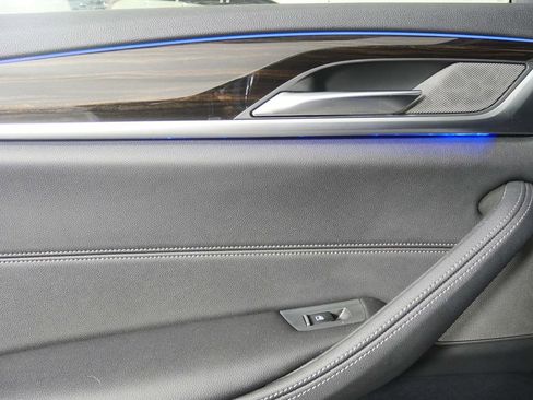 Certified 2023 BMW 540i w/ Premium Package image 14