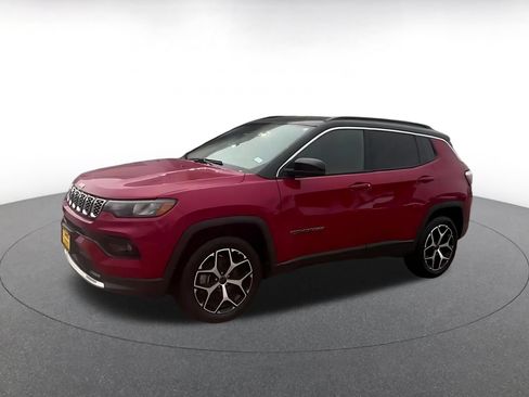 Used 2025 Jeep Compass Limited AWD/4WD image 7