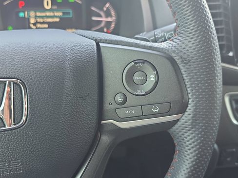 Used 2024 Honda Passport TrailSport image 15