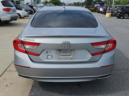 Used 2018 Honda Accord LX image 5