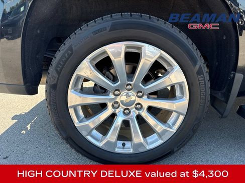 Used 2021 Chevrolet Silverado 1500 High Country w/ Technology Package AWD/4WD image 1