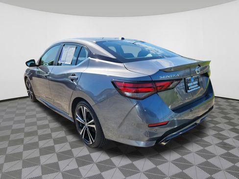 Used 2022 Nissan Sentra SR FWD image 3