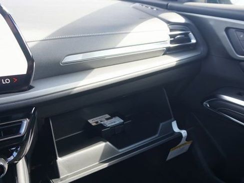 New 2026 Chevrolet Traverse LT image 37