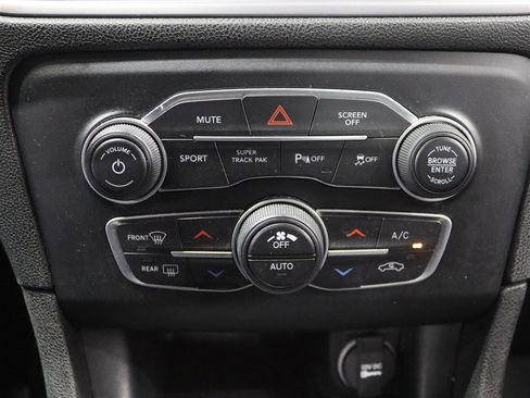 Used 2023 Dodge Charger GT image 29