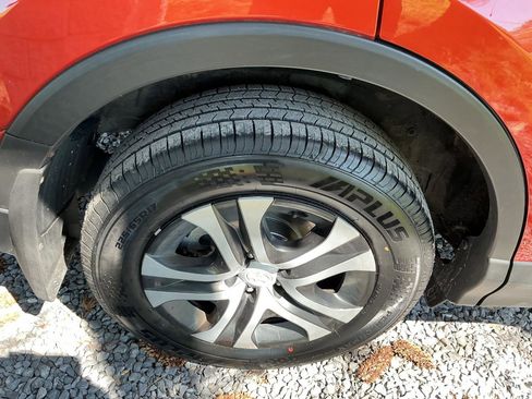 Used 2016 Toyota RAV4 LE AWD/4WD image 21