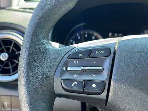 Used 2023 Hyundai Kona SEL image 8