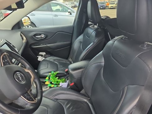 Used 2014 Jeep Cherokee Limited w/ Trailer Tow Group image 9