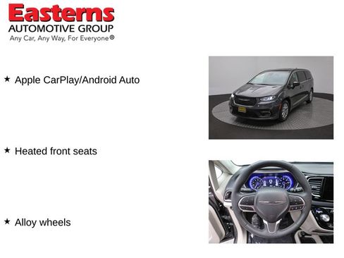 Used 2023 Chrysler Pacifica Touring-L FWD image 11
