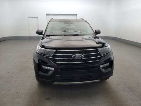 Used 2023 Ford Explorer XLT w/ Equipment Group 202A AWD/4WD image 14