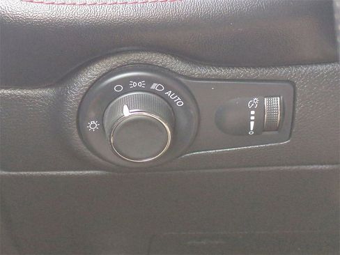 Used 2023 Dodge Durango GT image 17