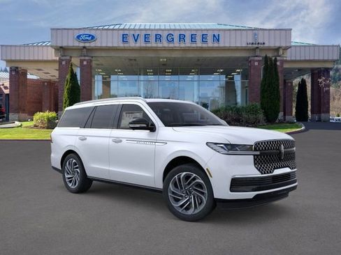 New 2025 Lincoln Navigator Reserve AWD/4WD image 7