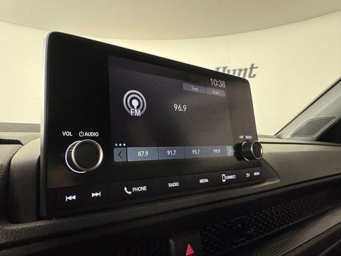 Used 2025 Honda CR-V Sport image 18