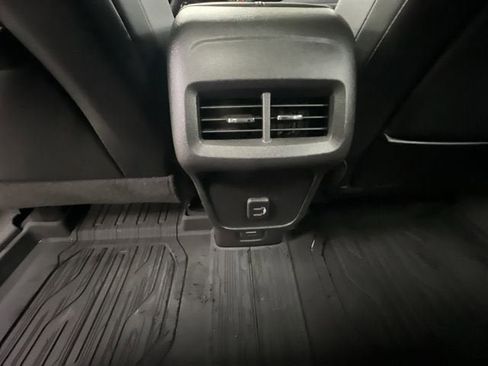 Certified 2023 GMC Terrain SLT w/ Tech Package image 21