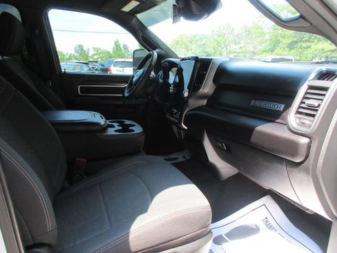 Used 2025 RAM 2500 Big Horn AWD/4WD image 24