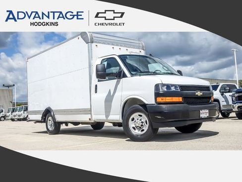 Used 2022 Chevrolet Express 3500 w/ Driver Convenience Package RWD image 1