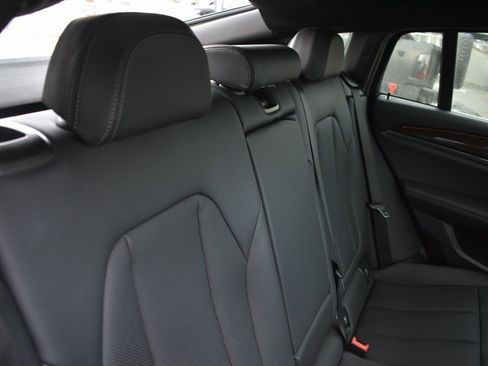 Used 2024 BMW X4 xDrive30i image 29