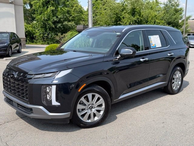 Used 2024 Hyundai Palisade SEL FWD image 1