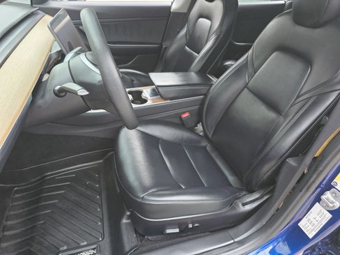 Used 2020 Tesla Model 3 Standard Range Plus RWD image 16