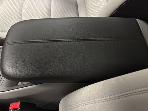 Used 2024 GMC Terrain SLE w/ Fleet Convenience Package AWD/4WD image 19
