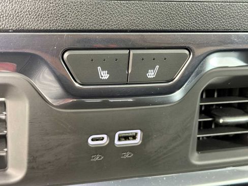 Used 2024 GMC Sierra 1500 Denali Ultimate AWD/4WD image 22