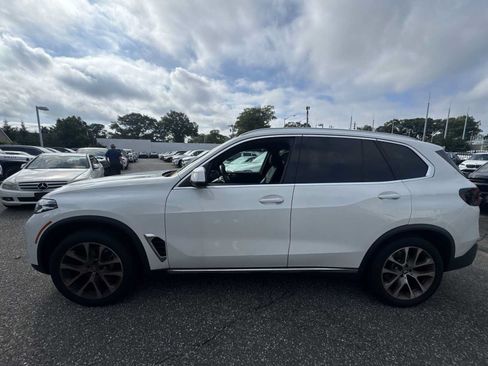 Used 2024 BMW X5 xDrive40i w/ Parking Assistance Package AWD/4WD image 5
