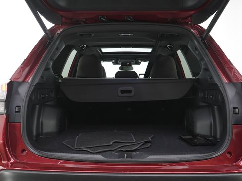 Used 2025 Subaru Forester Premium AWD/4WD image 17