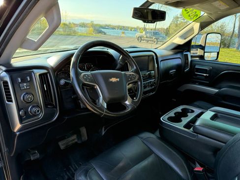 Used 2015 Chevrolet Silverado 3500 LT w/ LT Convenience Package AWD/4WD image 12