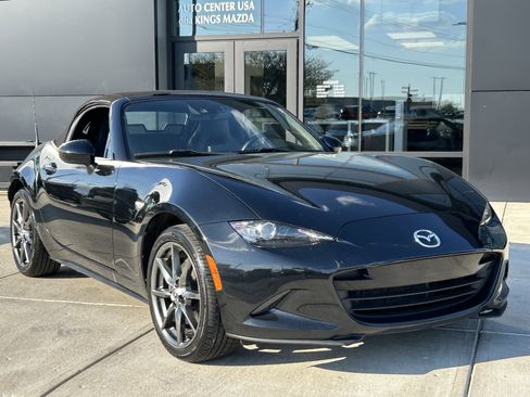 Used 2017 MAZDA MX-5 Miata Grand Touring image 1