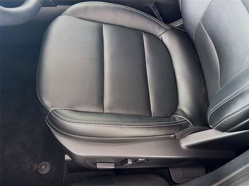 Used 2022 Ford Escape SEL image 20