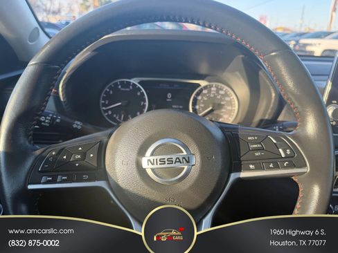 Used 2023 Nissan Sentra SR w/ SR Premium Package image 21