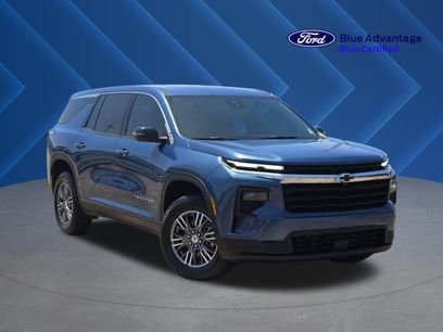 Used 2024 Chevrolet Traverse LS
