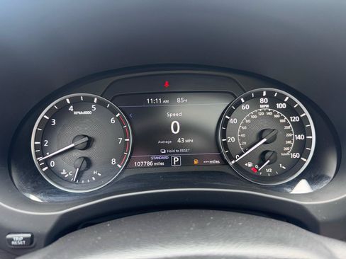 Used 2021 INFINITI QX50 Luxe w/ Appearance Package FWD image 18