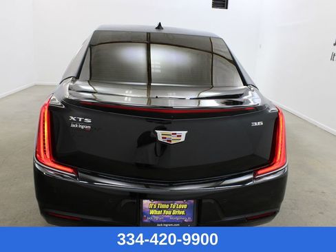 Used 2019 Cadillac XTS V4U Coachbuilder Limousine image 3
