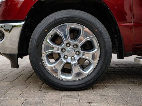Used 2019 RAM 1500 Big Horn AWD/4WD image 5