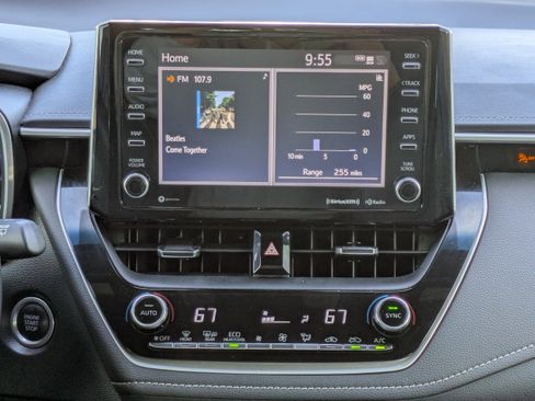 Used 2021 Toyota Corolla XSE image 20