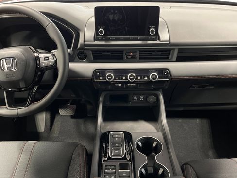 New 2025 Honda Pilot Sport image 21