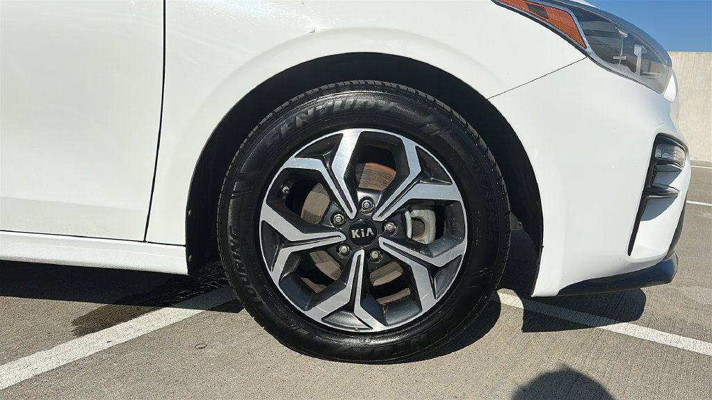 Used 2020 Kia Forte LXS FWD image 15
