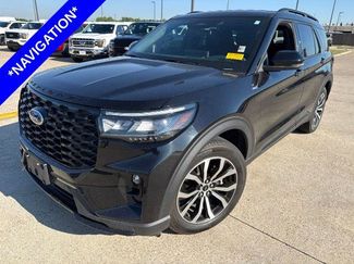Certified 2025 Ford Explorer ST-Line RWD video 1