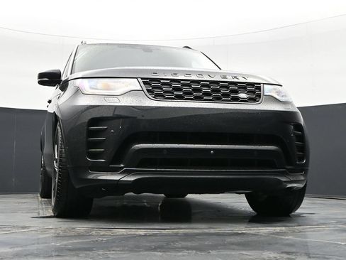 Used 2024 Land Rover Discovery Dynamic SE AWD/4WD image 31