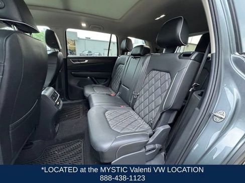 Used 2024 Volkswagen Atlas SEL Premium R-Line AWD/4WD image 12