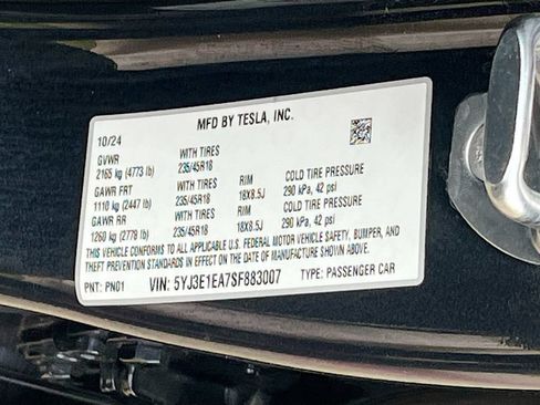 Used 2025 Tesla Model 3 Long Range RWD image 33