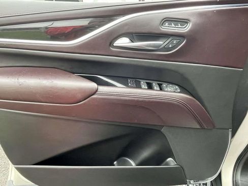 Used 2021 Cadillac Escalade ESV Sport Platinum image 16